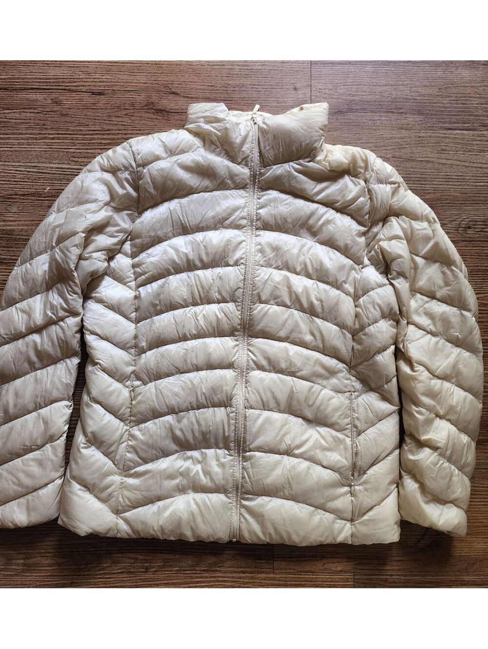 Size XL - Women's UNIQLO Ultra Light Down Jacket